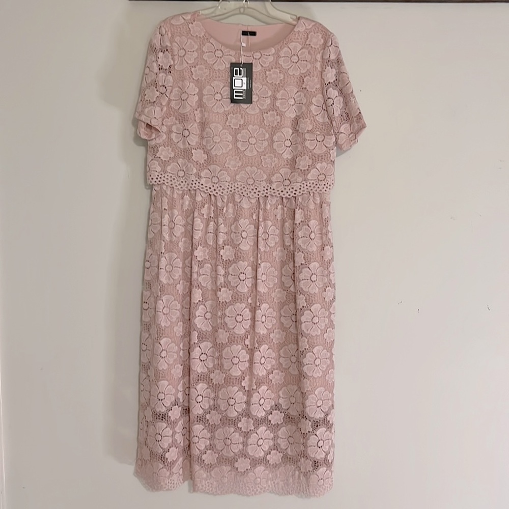 Pink Floral Lace Midi Dress